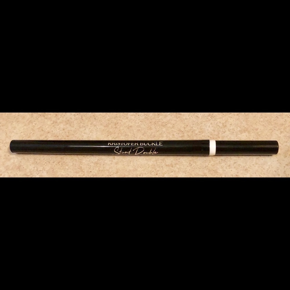 Kristofer Buckle Stunt Double Eyeliner